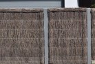 Caramutthatched-fencing-1.jpg; ?>